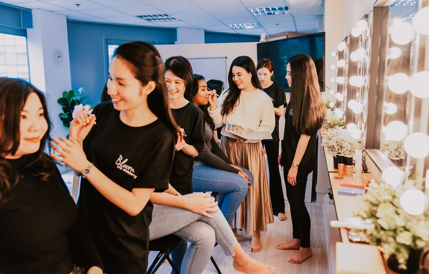 5 Things to Do After Your Professional Makeup Course in Singapore