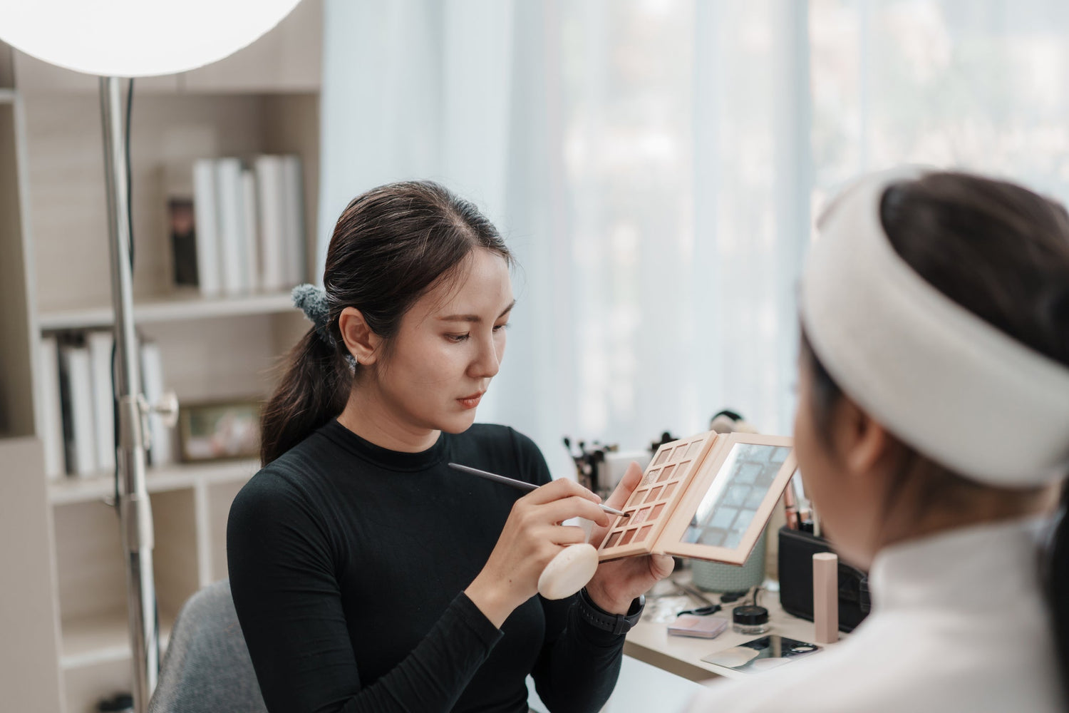 How to Become a Makeup Artist in Singapore: A Beginner’s Guide